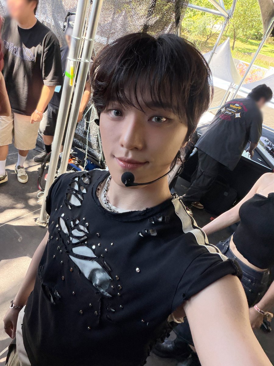 wonubliss's tweet photo. DINO 🌟🖤 https://t.co/AFKA9vI3J4