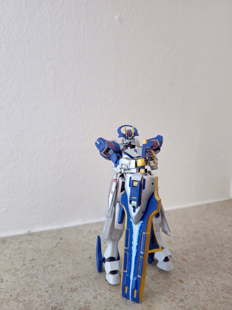 AniFeels's tweet photo. Sun is up, added a sun phone, colors look more correct  ^^. added original for reference as well. 4 avg 6hrs streams total.
#fate #saber #gunpla #gundam #minipainting https://t.co/eBLN8r97Kh