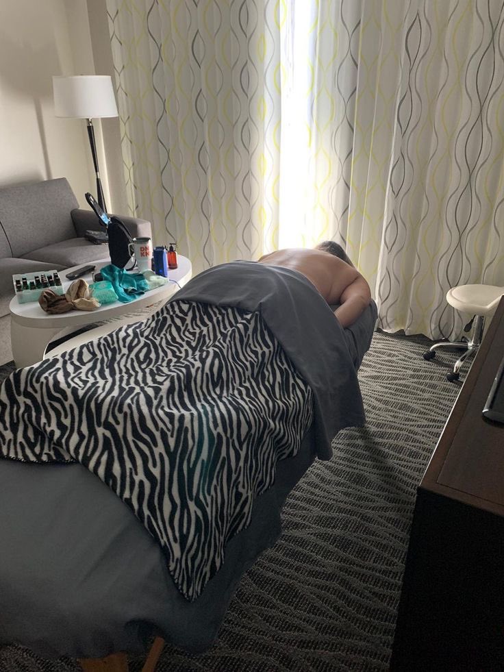 Jenny4YouOnly's tweet photo. Book for appointment today for relaxing experience https://t.co/7ABO3yhgi8