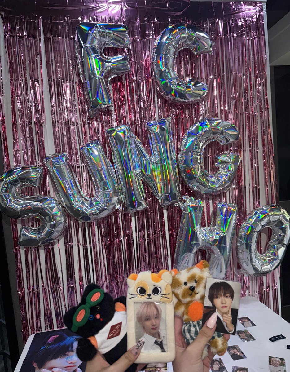 tsanandonly's tweet photo. 이쁜 성호 액자가 많아서 넘 조앗고, 성호 탐구 영역 어렵네요 분발하겟습니다

#떵호랑_추꾸장_가자 
#FC_SUNGHO https://t.co/ebSKBKQPzY