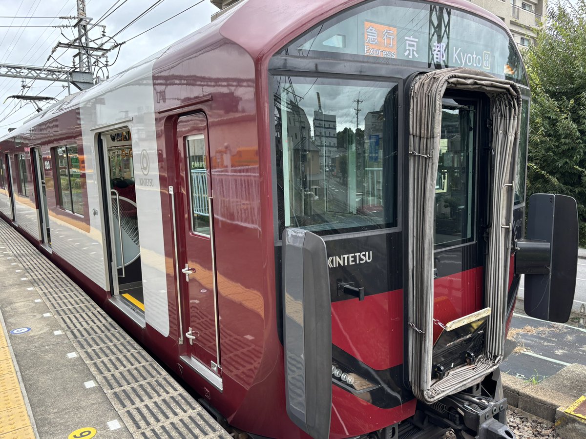 retired_train00's tweet photo. 本降りになる前に奈良へ向かいます🚃 https://t.co/6N0dneqZUo