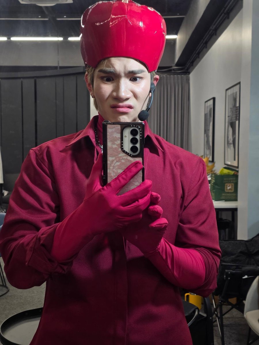 inchyx_'s tweet photo. เอ็นดูน้องโฟ้ดฮียืนเซลฟี่หน้ากระจก น่ารักมาก 555555555555555555555555555555 น้องแรดิช 🫜🫜🫜🫜🫜

#Fourthnattawat #โฟร์ทณัฐวรรธน์ https://t.co/bFxk1cXIzM