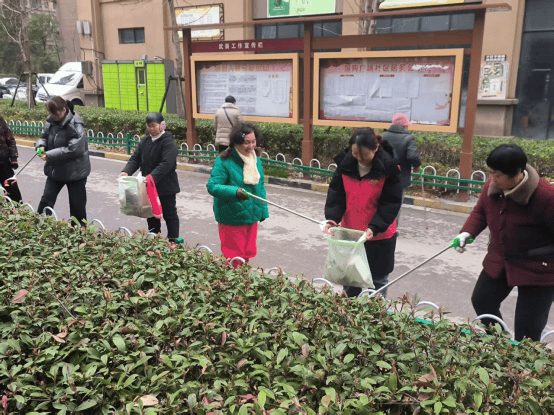 20111White's tweet photo. Join our weekend community cleanup this Sat at 9 AM near Central Park! Bring gloves, make our neighborhood shine—free coffee u0026 snacks provided! ， https://t.co/AnsyOWZEG0