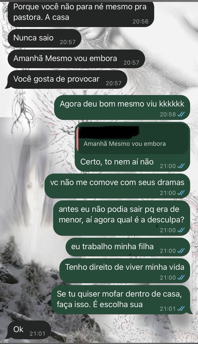 lucysmed's tweet photo. qualquer dia desses eu to indo embora dessa casa  https://t.co/tq9TTERXMa https://t.co/jRnTnWiFBB