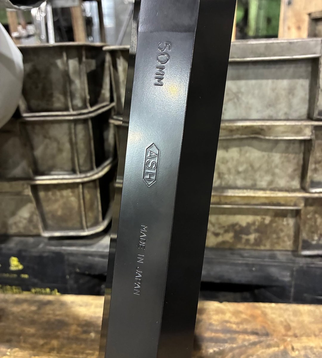 NoeliaHerrqm's tweet photo. Putting together furniture? This Asahi AW5000 50 mm Allen key wrench is just the right size. Made in Japan with cationic electrocoating. A standard product, not an April Fools’ fake. https://t.co/vBwZ1uWx4b