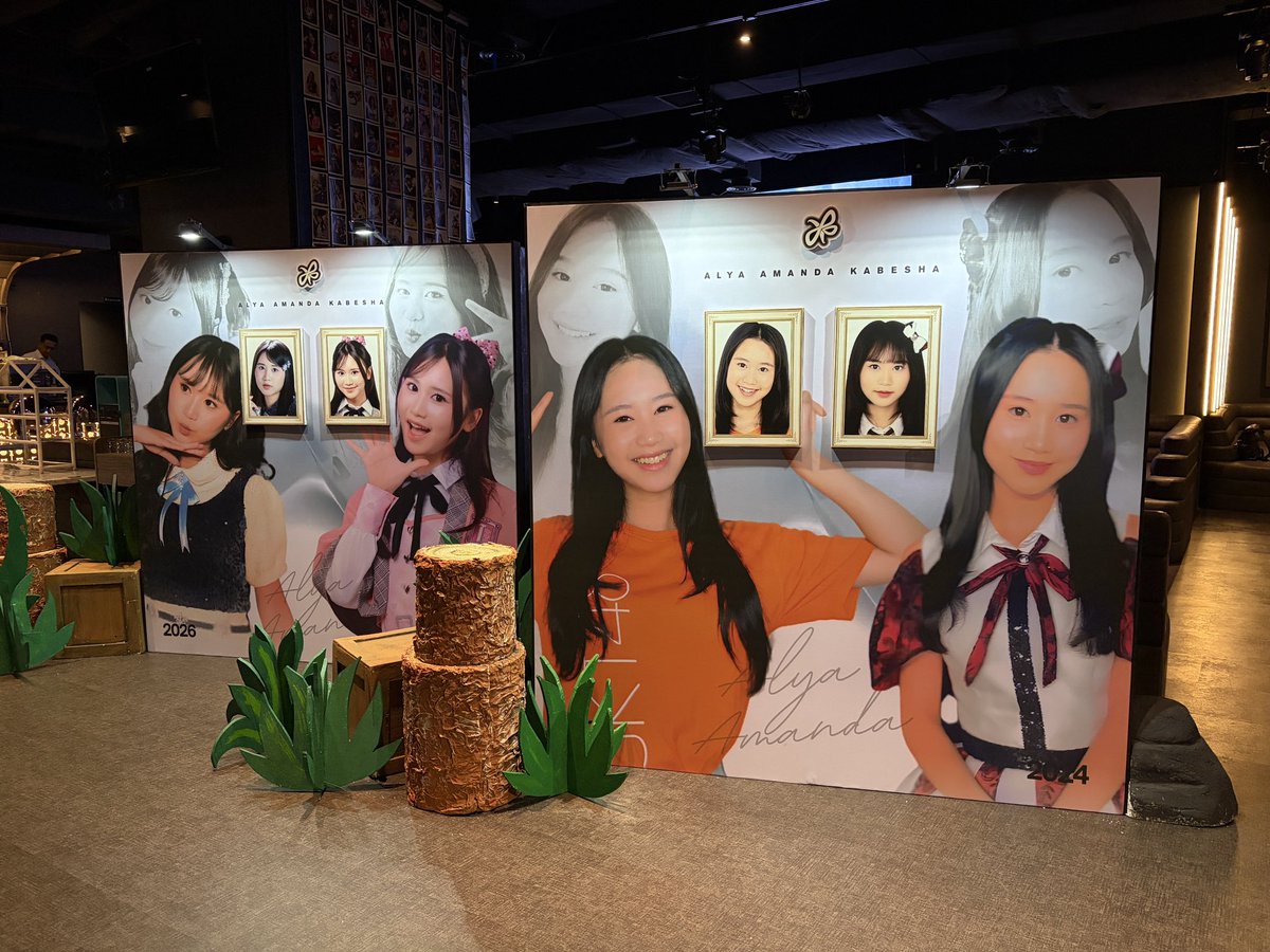 JKT48_Lives's tweet photo. Happy Graduation my oshi kesayangan gweh @AA_AlyaJKT48 
#AlyaFinalAscent https://t.co/flFyT7yLMH