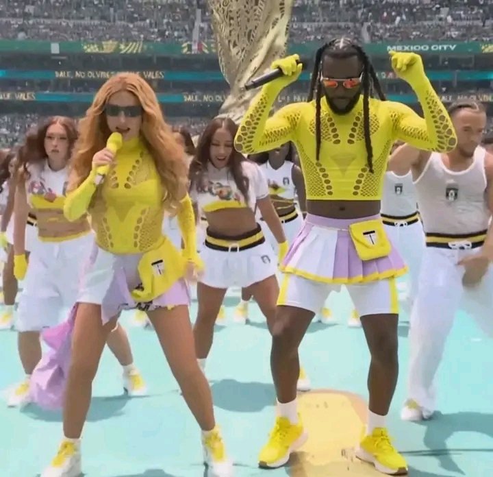 Boydeleye's tweet photo. Shakira and Burna Boy’s “Dai Dai” has surpassed 1 billion YouTube views, making Burna Boy the second Nigerian artist to achieve the milestone after Rema’s “Calm Down” with Selena Gomez. https://t.co/EuujTtE6ze