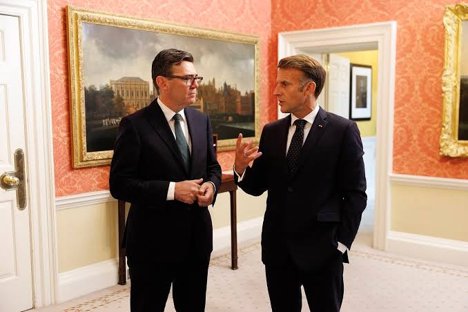 David90shaw's tweet photo. 🚨 UNCONDITIONAL SURRENDER: LEAKED REPORT EXPOSES BURNHAM'S 20 BILLION POUND EU SELLOUT!

Look at the astronomical price tag Andy Burnham is preparing to pay to crawl back under the thumb of Brussels. 

A scathing new report by business leaders reveals that Labour's EU reset will fleece British taxpayers for a staggering 20 billion pounds every single year, plus an extra 12 billion pounds in upfront business red tape!

We will end up paying more money to the European Union than when we were full members, but as total rule takers with zero say over our own laws.

While over one million young Brits are struggling to find work, Burnham plans to subsidise European citizens with discounted university fees, free NHS access, and British entry level jobs!

This is not a diplomatic reset. It is the complete economic sabotage of our national sovereignty.

RT and SHARE this everywhere to stop Andy Burnham's 20 billion pound EU surrender NOW! 🇬🇧🔥