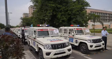 NewsDeshbandhu's tweet photo. गुजरात पुलिस का ड्रग नेटवर्क के खिलाफ बड़ा फैसला, अब हर जिले और शहर में 'एंटी-नारकोटिक्स विंग' करेगी काम

https://t.co/LSSWGVwhp4

#DeshbandhuNews
#GujaratPolice #DrugNetwork #AntiNarcoticsWing https://t.co/f91d0bQZ88