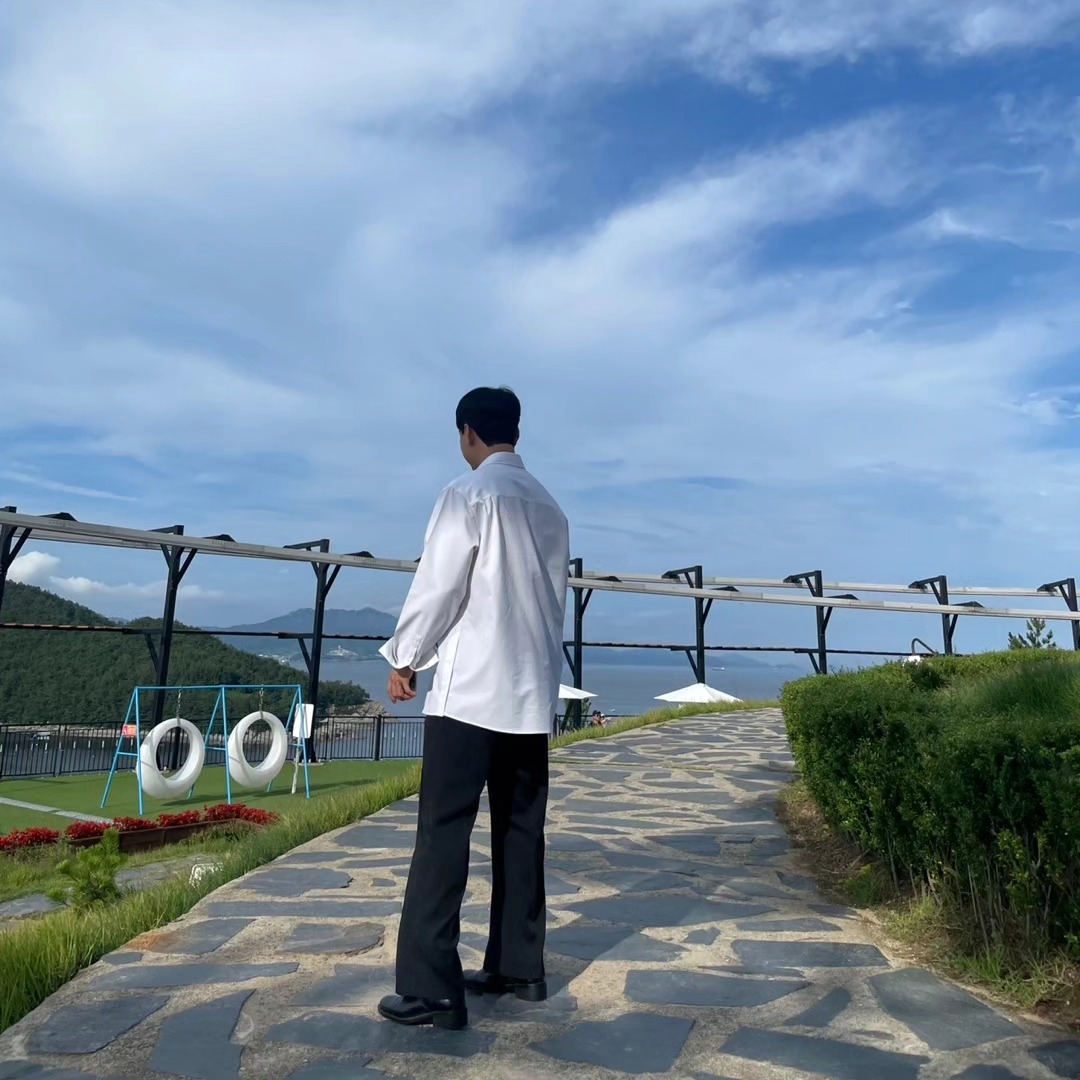 ElaineTeaff's tweet photo. Yeosu Art Land Resort Sculpture Park https://t.co/D13CxAW2EH