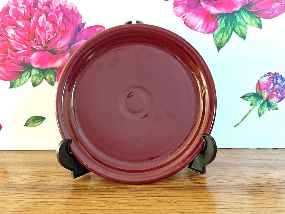 JustAKitsch's tweet photo. 25% off!! #labordaysale #fiestaware #etsysale #vintagekitchen #grandmacore https://t.co/rjTd9ocuRR