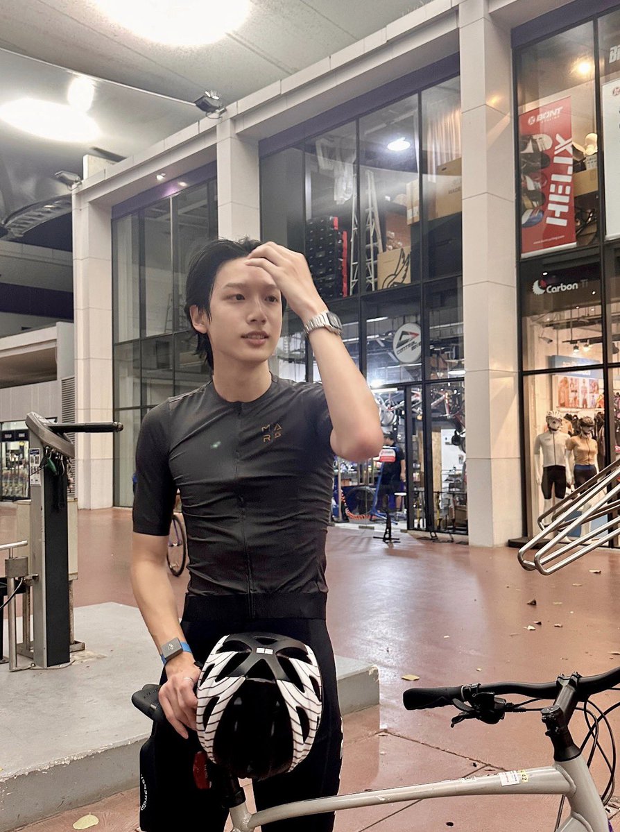hell0roaron's tweet photo. หล่อจริง ๆ ว่ะ https://t.co/UJJleL6QR1