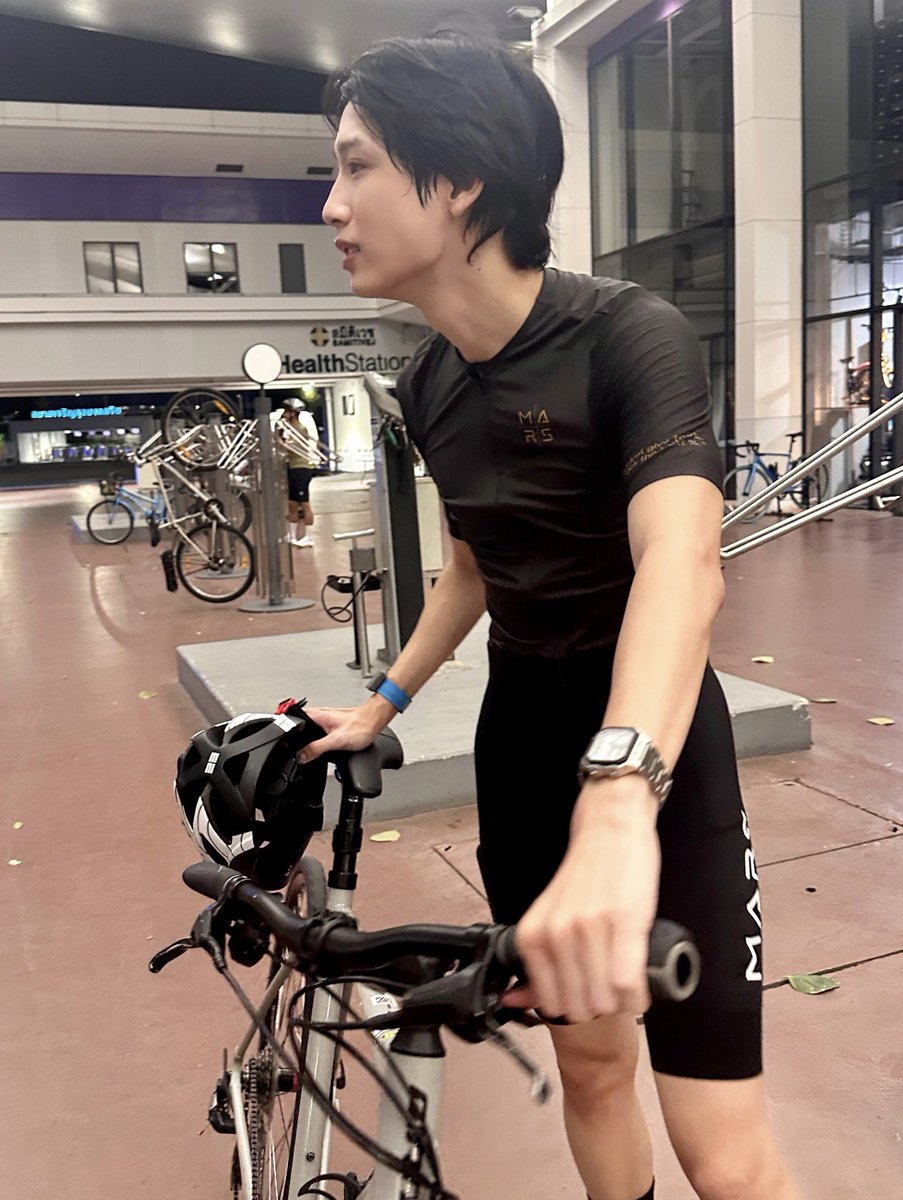 hell0roaron's tweet photo. หล่อจริง ๆ ว่ะ https://t.co/UJJleL6QR1
