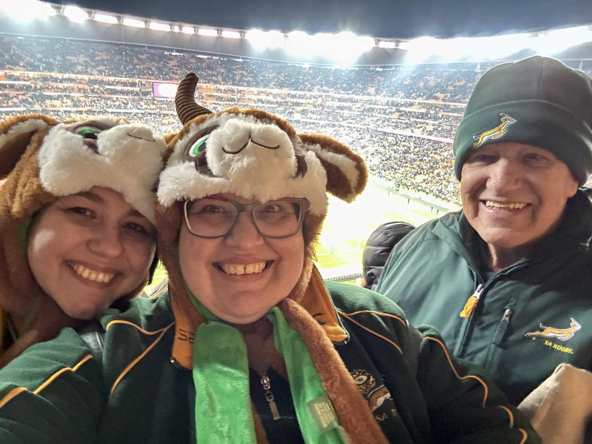 lynettev12's tweet photo. Scrum scrum scrum!! 
What an atmosphere! 
BOKKKKKKKKKE!!!! https://t.co/Ts6Il7lWvB