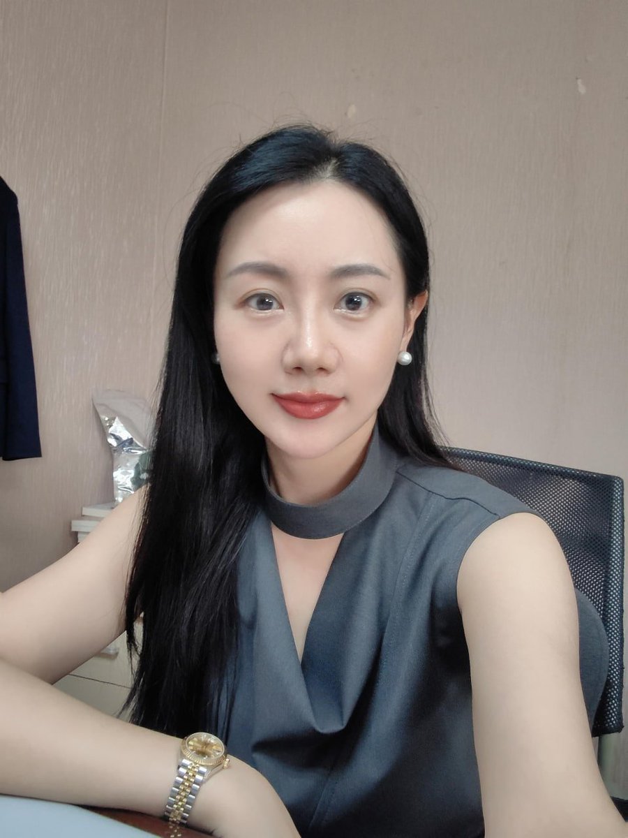9reb_'s tweet photo. 一个普通的90后行政宝妈，生活规律，无不良嗜好，性格偏温和，思想比较开放，也有自己的小众小爱好。欢迎做个搭子 https://t.co/eNfK4vEGdq
