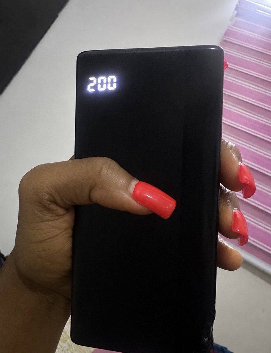 AgbawoGracious's tweet photo. I left my power bank to charge overnight and woke up to 200%.

Please, does this mean my power bank is bad? 😭 https://t.co/pM6A9eT8eb
