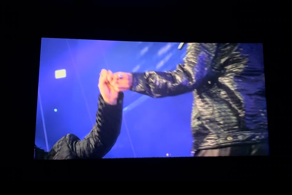 taeggook's tweet photo. These entangled hands are the most sexiest thing on Earth idc idc https://t.co/6cACKw89Cy