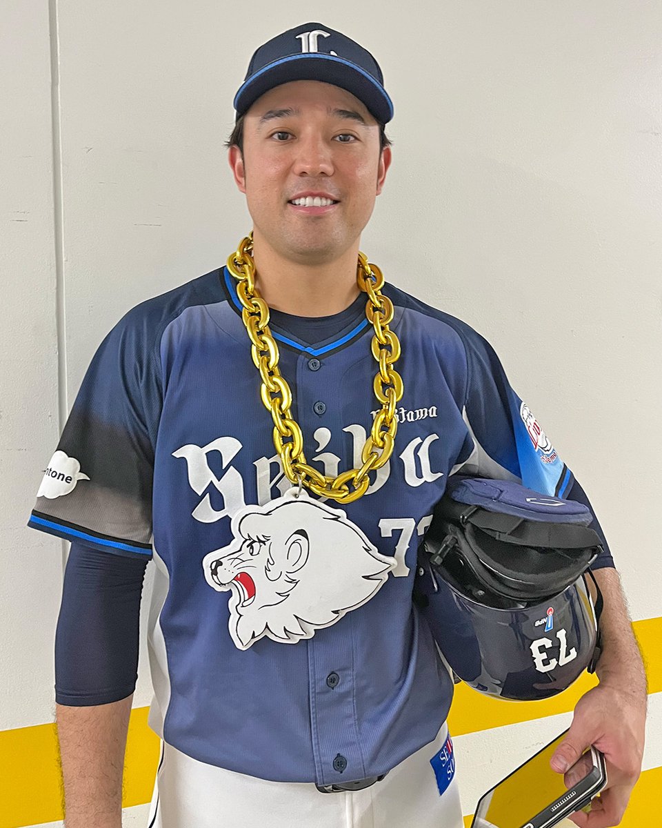 lions_official's tweet photo. ナイスホームラン！
⛓
🦁
 
#林安可 選手
 
#seibulions #打破 https://t.co/hidCHOEMMv