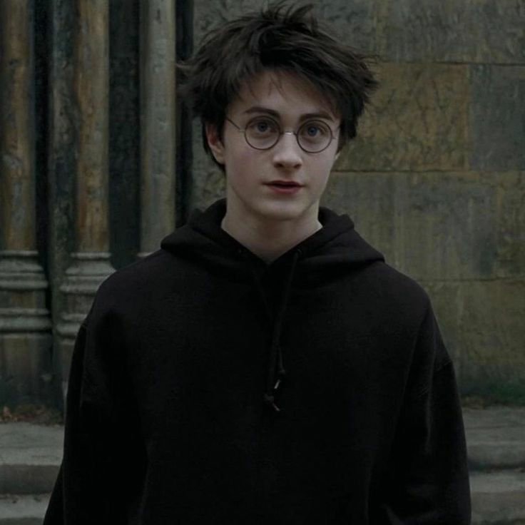 Damivox_'s tweet photo. Harry was his most handsome self in Goblet of fire https://t.co/qaC3lgmVzz