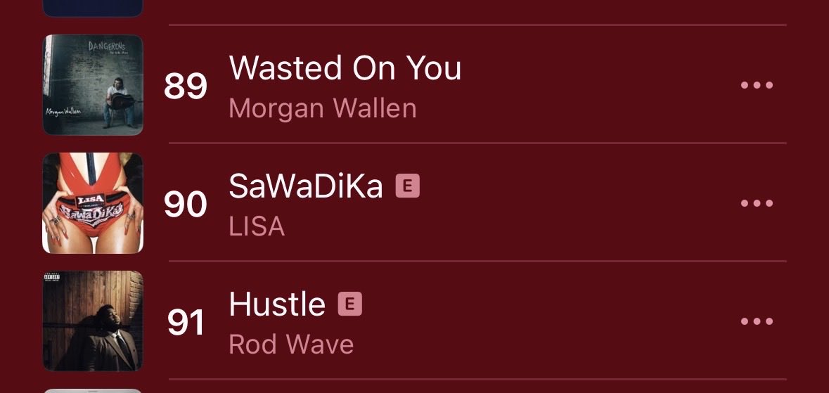 skemzei's tweet photo. lisa’s first solo entry since money😭we got a hit on our hands https://t.co/JwxTJFcBag
