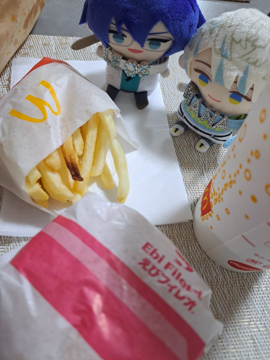 ltmlv33's tweet photo. 今日のお昼🍔 https://t.co/yPCZ6Rdgjb