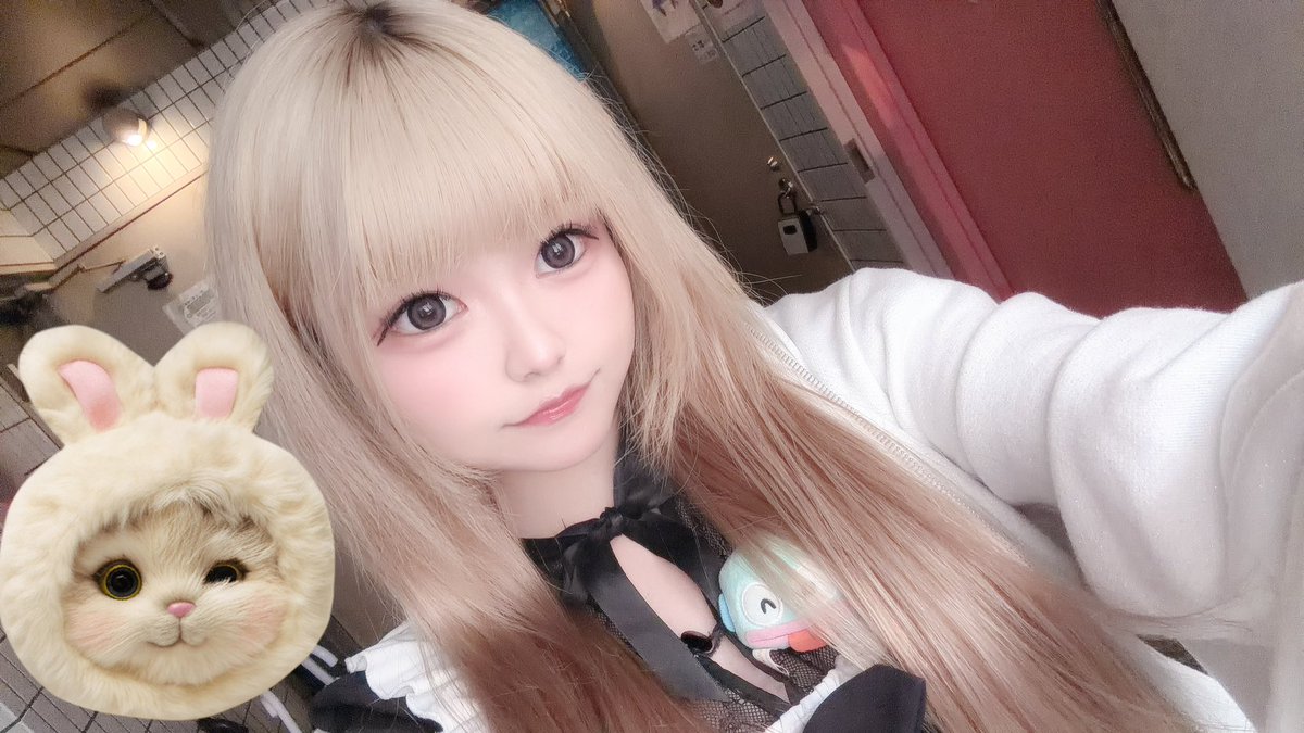 __Channano__'s tweet photo. います！！影で髪の毛の色とんでもない https://t.co/JV40kypxai