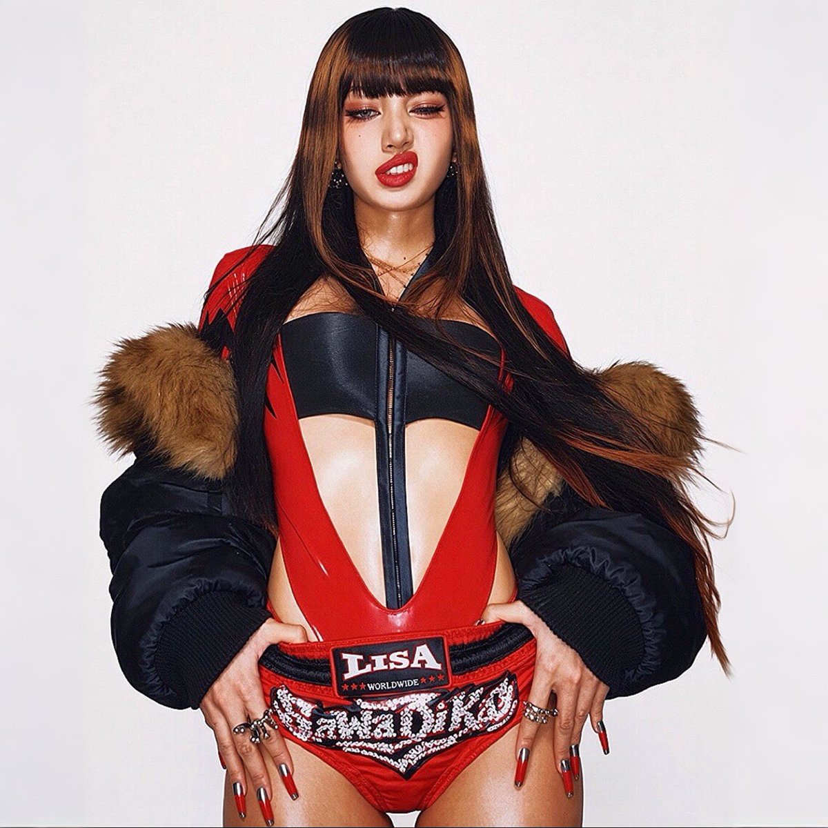 TheePopCore's tweet photo. LISA's ‘SaWaDiKa’ debuts at #90 on Apple Music Global Songs Chart.

— It is her first solo entry with no feature since ‘money’ in 2021. https://t.co/8UAJgtg0Fy