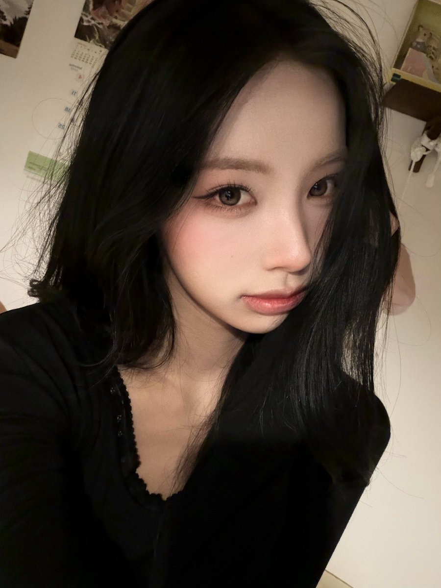 haneul__yeondal's tweet photo. ⁺˚꒰ 기재된 링크를 통해 구매 발생 시 수수료를 지급 받습니다 ꒱˚⁺

꒰১ 260906 리센느 원이 옷 정보 ໒꒱

🔎 유희 (YOUHEE)
₊⁺⊹ LACE V-NECK LONG SLEEVE_BLACK
🔗 https://t.co/HGndU2BpwP

#WONI #원이 #ウォニ
#RESCENE #리센느 #リセンヌ https://t.co/tCvq3DvQXO