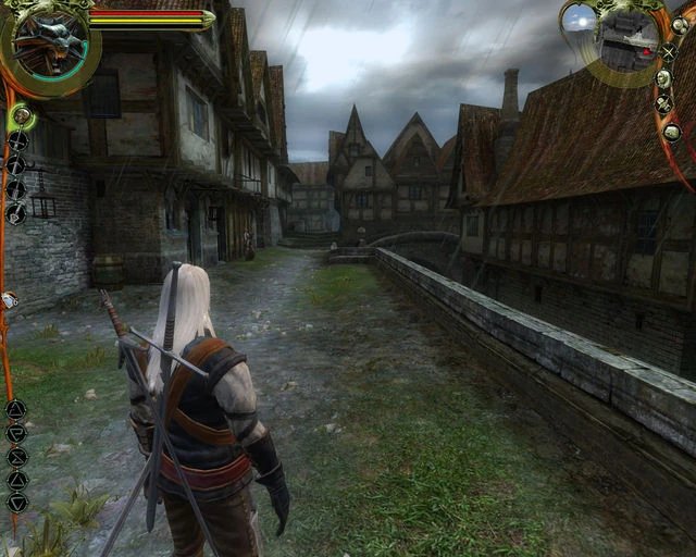 cmhnd35's tweet photo. Witcher 1'de Vizima'nın lağım kokulu varoş sokaklarını dolaşıyorduk. Kaymak tabakanın yaşadığı ticaret mahallesinde geneleve gidiyorduk. O zamanlar Novigrad yok. Bir yandan Yanan Gül Tarikatı bir yandan ormanda yaşayan terörist elfler bizi yanına çekmek isterken, tarihin en büyük iç isyanına şahit oluyorduk. Girift görev yapısıyla olayların içinde kayboluyor, atmosferiyle, müzikleriyle ve hikaye anlatımıyla old school rpg'nin dibine vuruyorduk. Hey siz Witcher'a Witcher 3 ile mi başladınız yoksa ? O zaman çok büyük bir hata yaptınız üzgünüm 🙂‍↔️