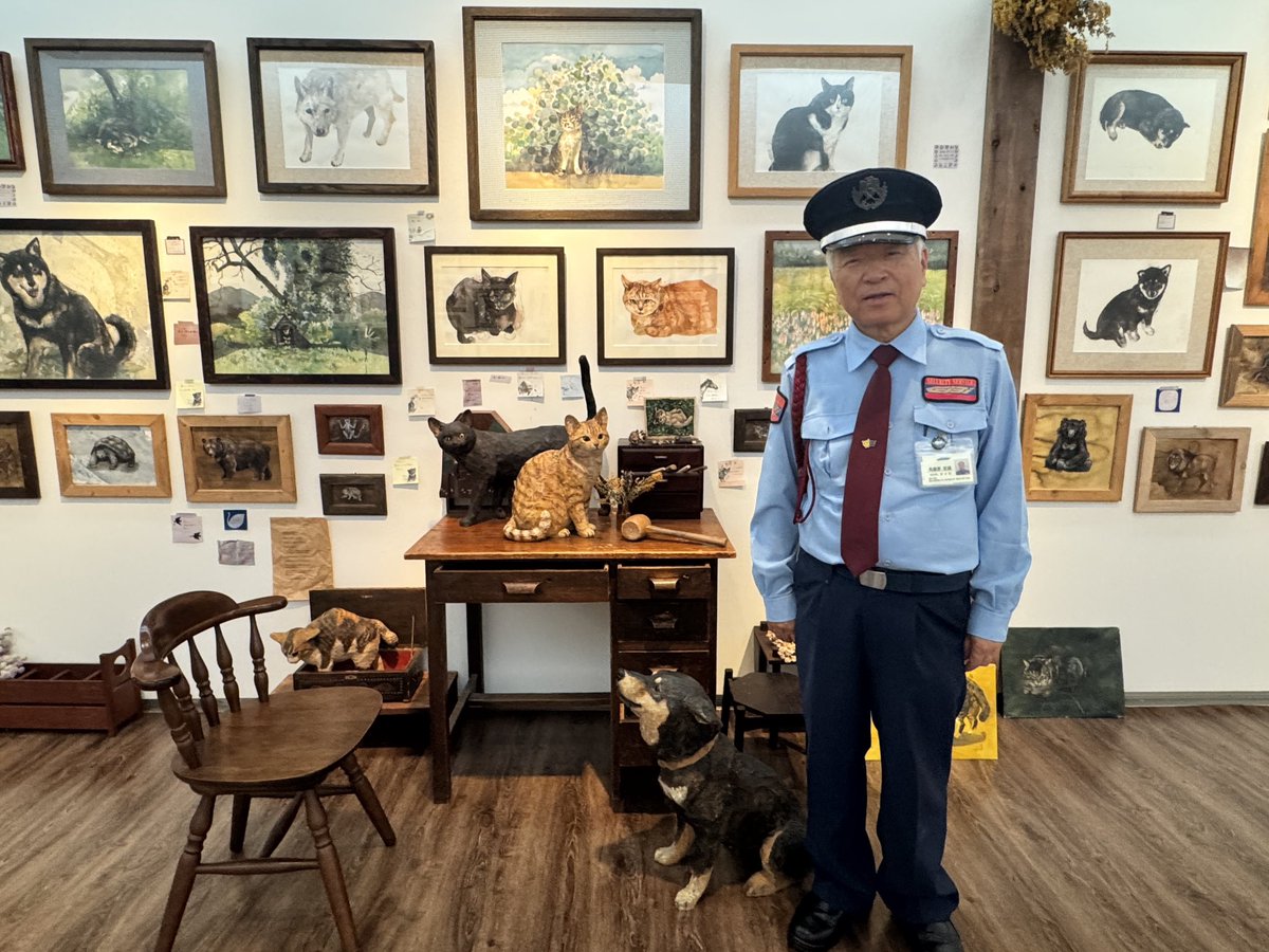 bijutsu1's tweet photo. #はしもとみお木彫展 は本日閉幕しました。
会期中は多くの皆さまにご来館いただき、誠にありがとうございました。
真剣な眼差し、たくさんの笑顔、そして潤んだ瞳が、忘れられない尾道の夏となりました。#尾道市立美術館 #はしもとみお https://t.co/pNQtzOMNR8