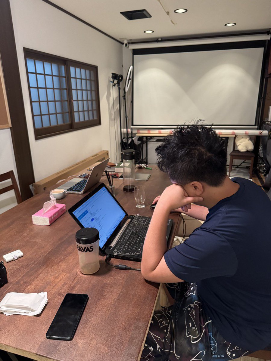yumenaka_pro's tweet photo. 本日企画会議🤩

終わったときはもう夕暮れでした… https://t.co/00ZH5o9rwb