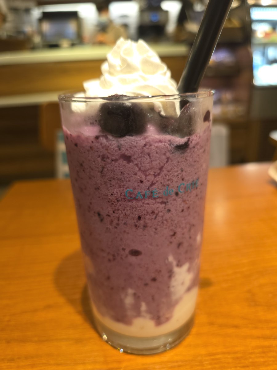 matini0323's tweet photo. カフェ・ド・クリエのスムージー美味しい❣️ https://t.co/ERtOvh9fFN