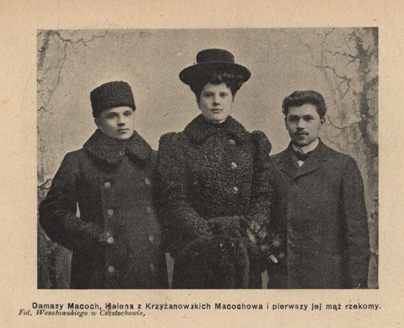 olasempruch's tweet photo. 110 lat temu, w piotrkowskim więzieniu, umarł zakonnik, który okradł Czarną Madonnę, żył w trójkącie miłosnym i zabił siekierą własnego kuzyna. Nazywał się Damazy Macoch. Urodził się jako Kacper, syn chłopa z Lipia. 

Po zaledwie kilku miesiącach nowicjatu został paulinem na Jasnej Górze. Błyskawiczna kariera prostego chłopca rodziła wątpliwości czy w zakonie nie umieściła go carska Ochrana, szukająca haka na najważniejsze polskie sanktuarium. Tym bardziej, że jego przeorem był wtedy o. Reyman zabiegający (w interesie zakonu) o względy władz carskich.

Damazy w konfesjonale poznał Helenę Krzyżanowską. Spowiedź szybko zamieniła się w namiętny romans. Aby ukryć ten związek, Macoch skłonił swojego kuzyna, Wacława, do fikcyjnego ślubu z Heleną. Sam im sfinansował huczne wesele w warszawskim Hotelu Europejskim i łożył na utrzymanie luksusowego  życia kochanki, jej biżuterię i zachcianki (np. podróże do Włoch).

23 października 1909 mnisi otwierający kaplicę przeżyli szok: cudowny obraz Czarnej Madonny został zbezczeszczony. Złote korony darowane przez papieża Klemensa XI były wyłamane, a z figury zdarto bezcenną perłową sukienkę. Zniknęły też liczne kosztowności i wota umieszczone obok wizerunku na ołtarzu. Ogółem straty oszacowano na ponad milion rubli. Macoch wraz z dwoma wtajemniczonymi zakonnikami od miesięcy systematycznie łupił klasztorny skarbiec. Bezcennych koron nigdy nie odnaleziono.

W międzyczasie kuzyn Wacław zażądał większych pieniędzy za rolę figuranta w małżeństwie. Gdy szantaż przybrał na sile, Macoch postanowił zamknąć mu usta na zawsze i 22 lipca 1910, w swojej celi na Jasnej Górze, zarżnął go siekierą. Ciało upchnął do dużej drewnianej skrzyni i wrzucił do kanału przy Warcie. Kilka dni później kufer znaleziono.

Rozpoczęła się obława. Macocha aresztowano na dworcu w Krakowie, gdy próbował uciekać z Polski (ostrzeżony tajemniczym telegramem). Proces w Piotrkowie w 1912 wywołał gigantyczny, europejski skandal. Prasa rosyjska i pruska z satysfakcją wykorzystywała sprawę do ataków na polski Kościół. Na sali rozpraw dochodziło do dantejskich scen, wydano tylko 150 biletów wstępu, a o miejsca walczyli dyplomaci i zagraniczni dziennikarze. Sąd skazał Macocha na 12 lat ciężkiego więzienia.

Zmarł za kratami na gruźlicę i skrofulozę. Przed śmiercią napisał poruszający testament, w którym prosił, by pochować go bezpośrednio na cmentarnej ścieżce, tak, aby każdy wchodzący deptał jego grób. Prośby nie spełniono. Leży na cmentarzu w Piotrkowie Trybunalskim, a na jego nagrobku wyryto słowa:

„Śp. ksiądz Damazy Macoch, wielki grzesznik i wielki pokutnik, prosi o modlitwę”.