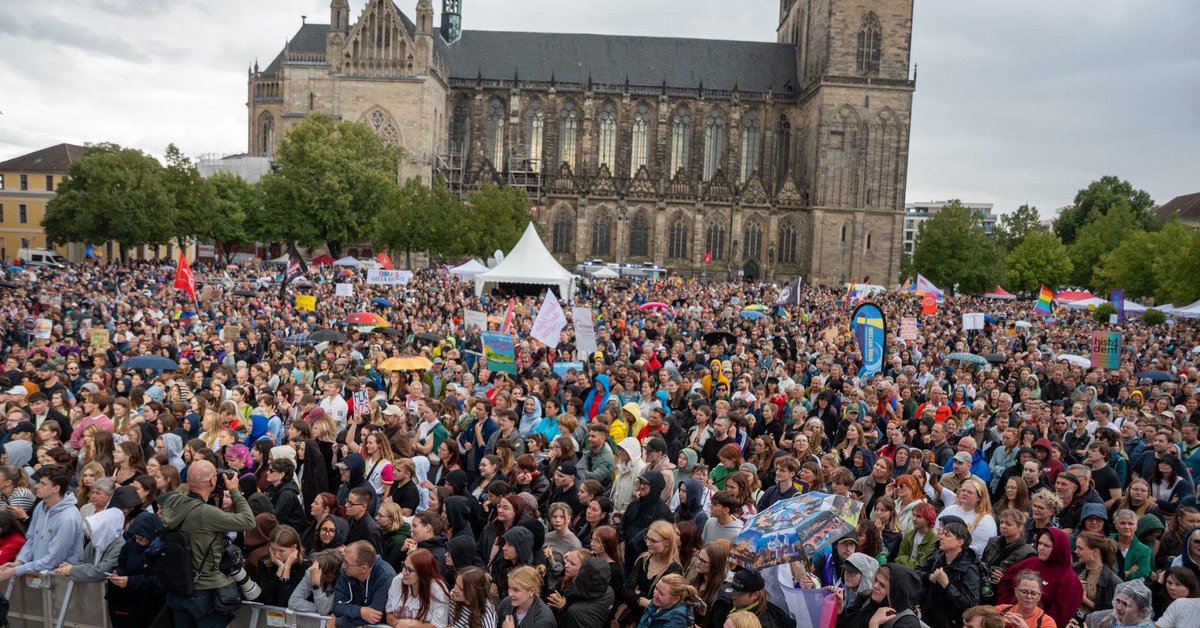 Sigi_Magdeburg_'s tweet photo. ... WOW 🫶 #Magdeburg 🏳️🌈 #SachsenAnhalt 🚩 #LTW2026 , wegen Platzmangel 🤣 unvollständige Impressionen der letzten beiden Tage 😎 10 Postings von #GEW #DieLinke #Freiwilligenagentur #EvangelischeKirche #DGB #EndstationRechts #Auslandsgesellschaft ... https://t.co/XuJefOGbck