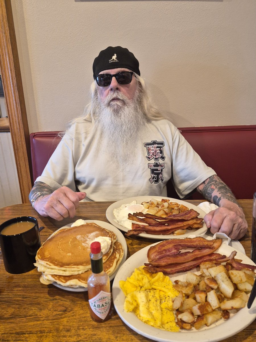Bourdel1Michael's tweet photo. Good Morning ! Breakfast 🇺🇸 https://t.co/QOFNfeJm8Q