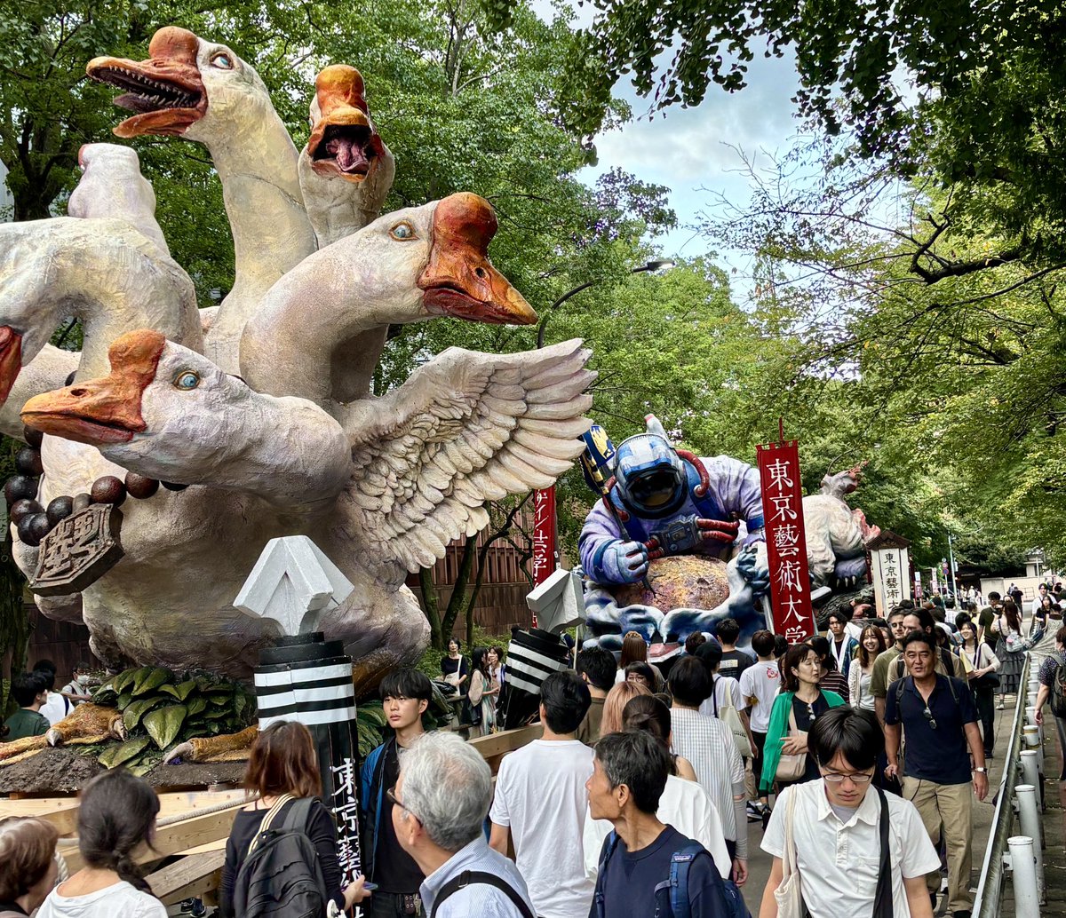 sugimoto_k's tweet photo. 初めて藝大の学園祭に行ってみました。賑やかで大勢集まって楽しかったです。 https://t.co/dIS0EhNTOM