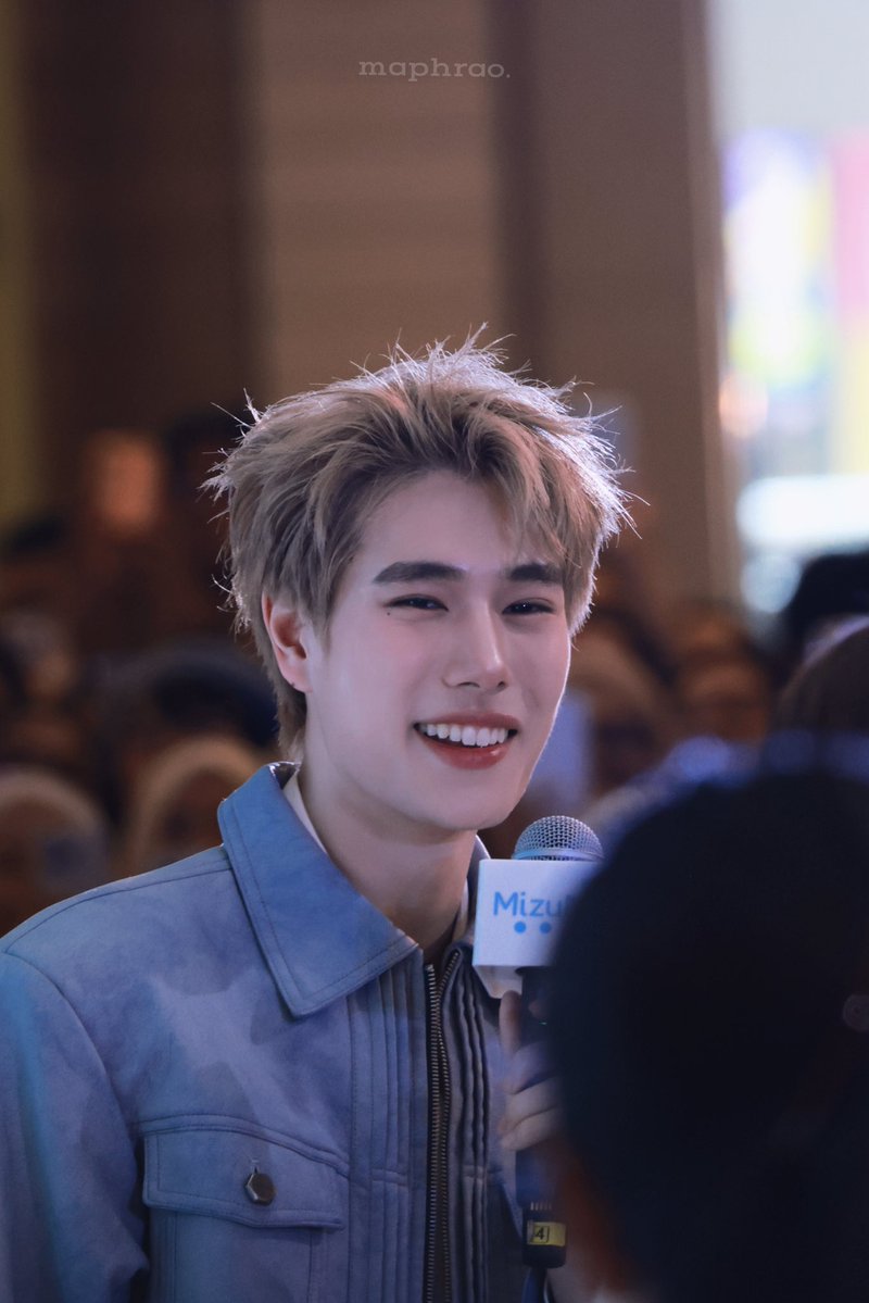 baiinokiee's tweet photo. เมคอัพวันนี้มีไผใต้ตาด้วย น่ารักม้ากก ㅠㅠㅠㅠㅠㅠㅠㅠㅠㅠㅠㅠ

PHUWIN WITH MIZUMI MY 

#MizuMiFirstGlowWithPhuwin
#phuwintang https://t.co/sko3wnzg9F