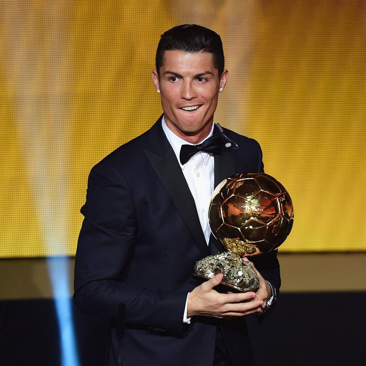 TouchlineX's tweet photo. 🚨 𝗗𝗜𝗗 𝗬𝗢𝗨 𝗞𝗡𝗢𝗪: Cristiano Ronaldo holds the record for the MOST Ballon d’Or nominations in football history with 18 in total.

Even if Lionel Messi is nominated tomorrow, Ronaldo will remain the record holder, as it would be Messi’s 17th nomination. https://t.co/dk7MdNbPuA