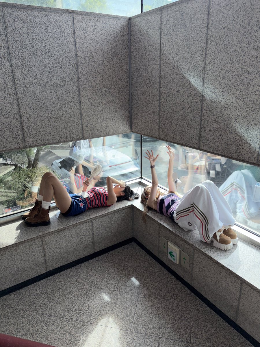 oddyouth_offcl's tweet photo. [❤️💛]
썸마야코어

#SUMMER #써머 
#MYAH #마야
#ODDYOUTH #오드유스
#cantgoback https://t.co/Lnjy1Zpy3m