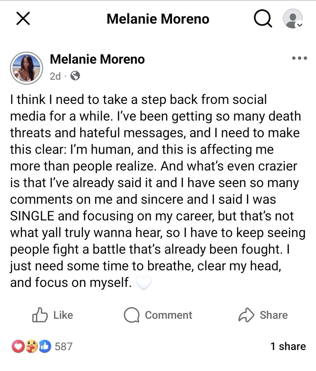 melanieecravee's tweet photo. Melanie DOES NOT manage these pages!! Please report for impersonation!!! https://t.co/sRoNytSIoz
