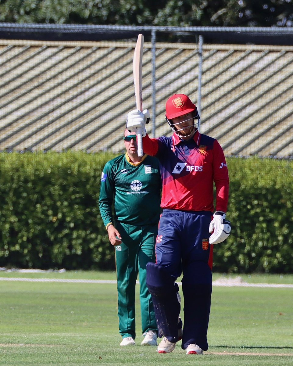 cricketinjersey's tweet photo. 🔴 MENS INTER-INSULAR | POTM 🔴
Ben Ward delivered with both bat and ball, taking 2/24 from his 10 overs before returning with the bat to score an unbeaten 82* (86).
Ben hit the winning runs, securing another Inter-Insular victory for Jersey. 🏆
📸 Guarin Clayton
#backingred https://t.co/QmhL7ijNqz