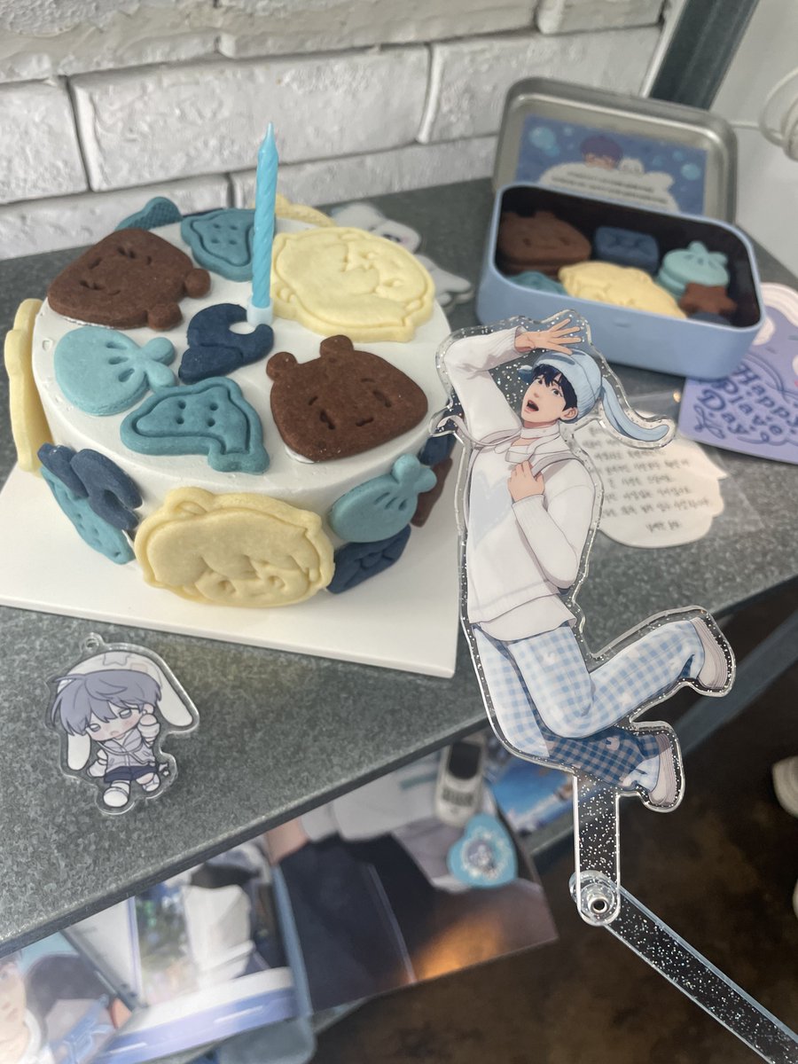 D0LPHIN's tweet photo. 💙

#Saving_Bluely_Disk
#오늘파란추억도저장해주셔 https://t.co/LuXgqFnJLv
