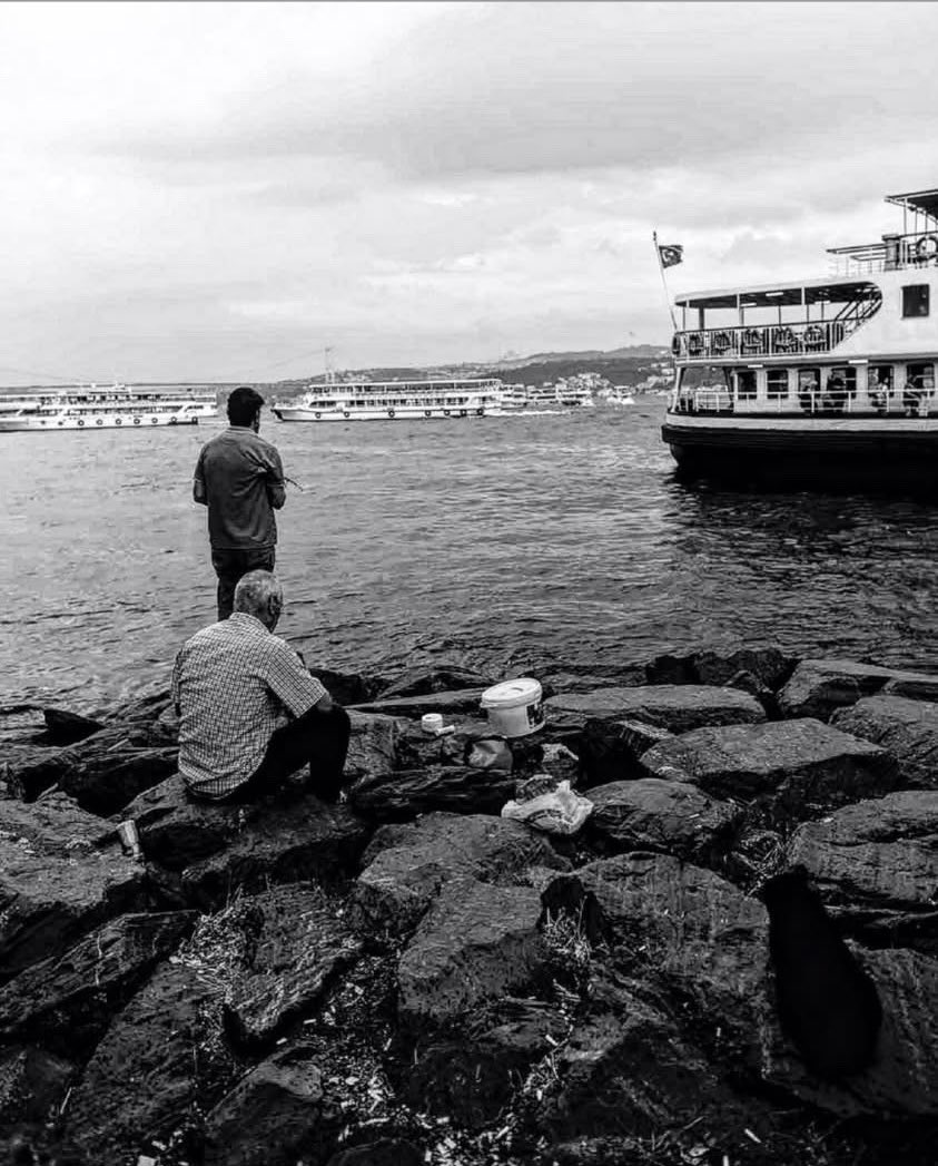 skamovice's tweet photo. #Blackandwhitephotography #thesun #stern #streetwear #Unesco #AFP #sipapress #streetphotography #unicefturkiye #unicef #Unescoworldheritage #Reuters #magnumlearn #magnumphotos #İstanbul #bosphorus https://t.co/zGzU0ICKBu