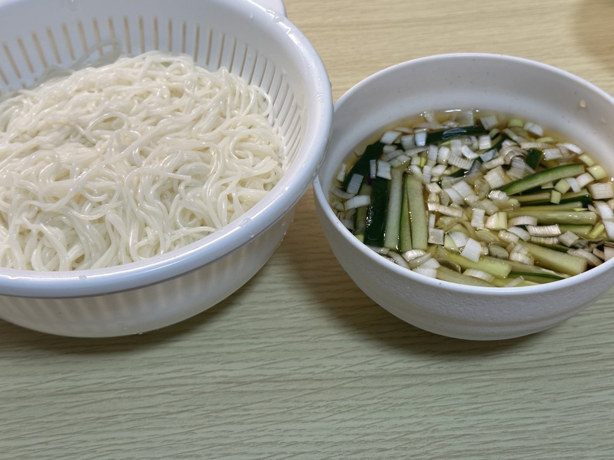 DAIZU65's tweet photo. 白緑 https://t.co/bX7Y80AYAE