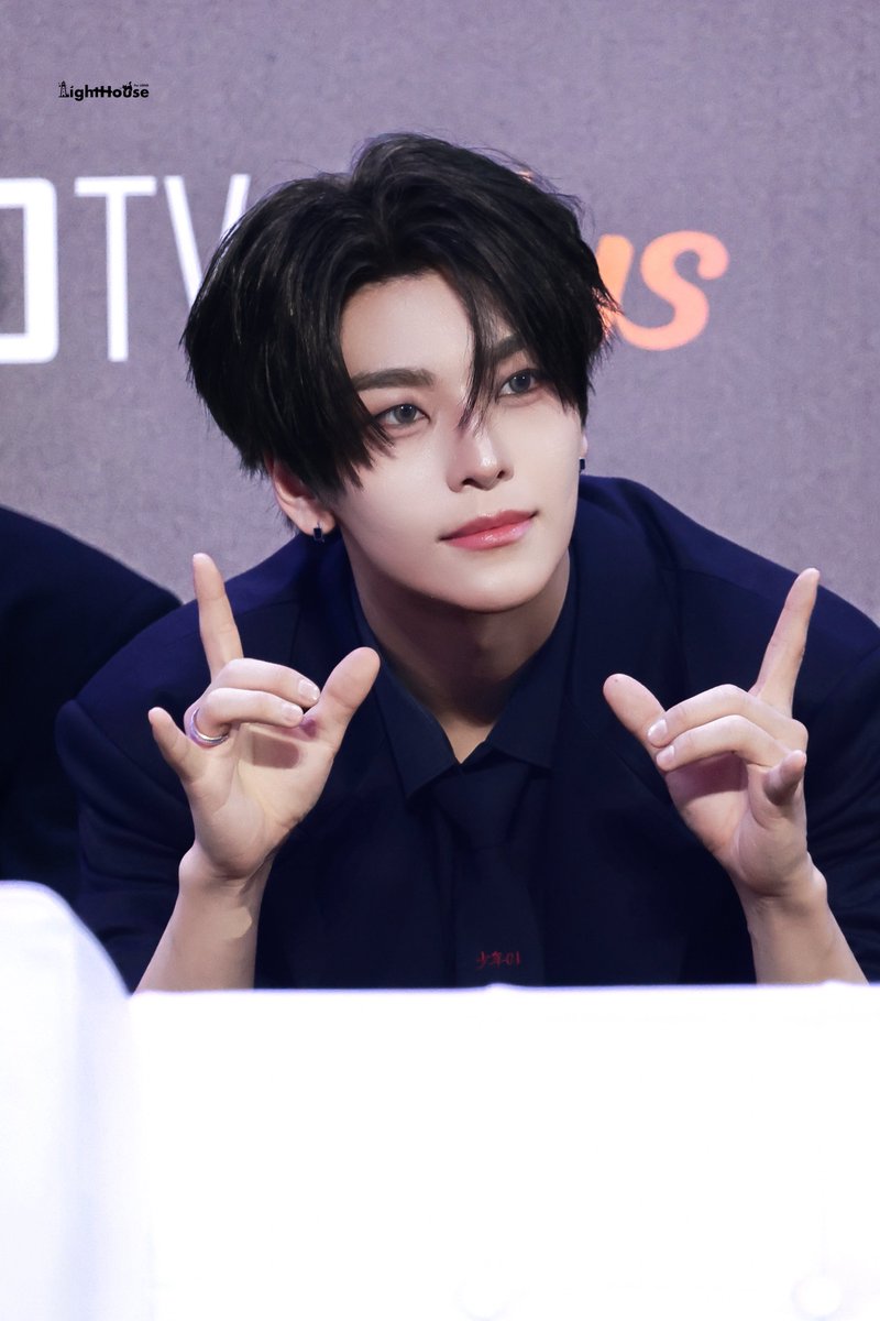 311_LightHouse's tweet photo. 260906 🕶️

#씬롱 
#허씬롱 
#XINLONG 
#鑫隆
#贺鑫隆 
#シンロン  
#ホーシンロン  
#알파드라이브원                 
#알디원  
#ALPHADRIVEONE                     
#ALD1 https://t.co/A11XMxqVDo