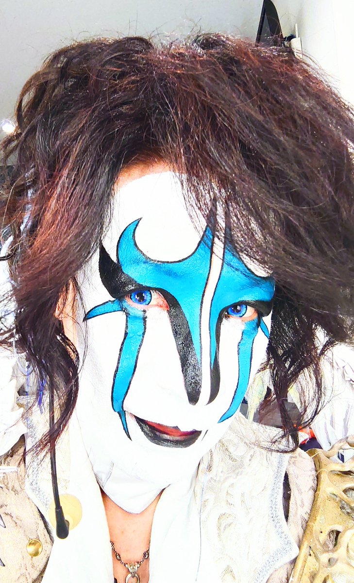 LUKETAKAMURA412's tweet photo. 東京MASS終了！石川さんのｻﾎﾟｰﾄを大桃にお願いして良かった！信者諸君もあったかいし、会場の雰囲気はｻｲｺｰだった(,,> <,,)♡そして「GREAT BLACK MASS TOUR SEASON II “FINAL” ＆ ACE長官 FAREWELL 2 Days 」の発表も！来年の1/9,10は日本武道館に集合だ！

#聖飢魔II #6回目の男ルーク篁 https://t.co/dcDu56Gbpu