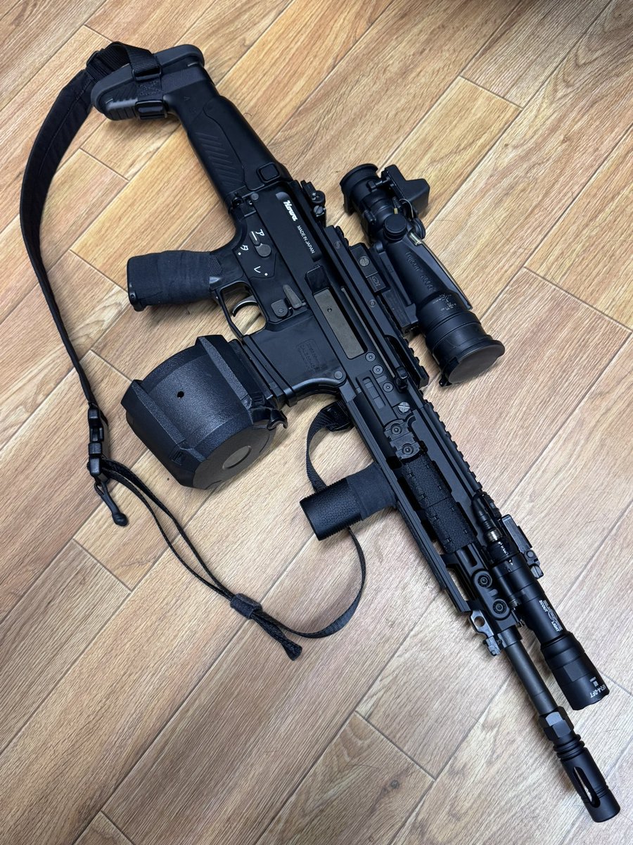 DEFCON_tactical's tweet photo. メチャクチャカッコイイ20式を見せて頂きました❗️ https://t.co/dPb61qsfgx