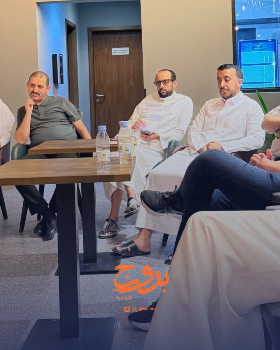boruoj's tweet photo. مقتطفات من #برج_القراءة في ربوعية الجبيل، مع مراجعة «أسطورة العنف الديني» و«شجاعة أن تكون غير محبوب»، وحوار ثري امتد بين الكتابين والحضور.

#بروج_الثقافية https://t.co/D8Ebf0sj5i
