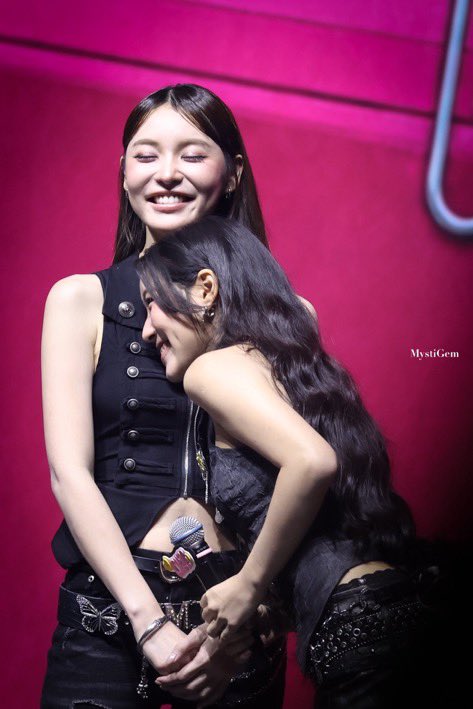 chiumaga's tweet photo. GEMEEEESSS😫

#EnemiesWithBenefits1stFanmeetinginTaipei https://t.co/o6fgXCrxyM