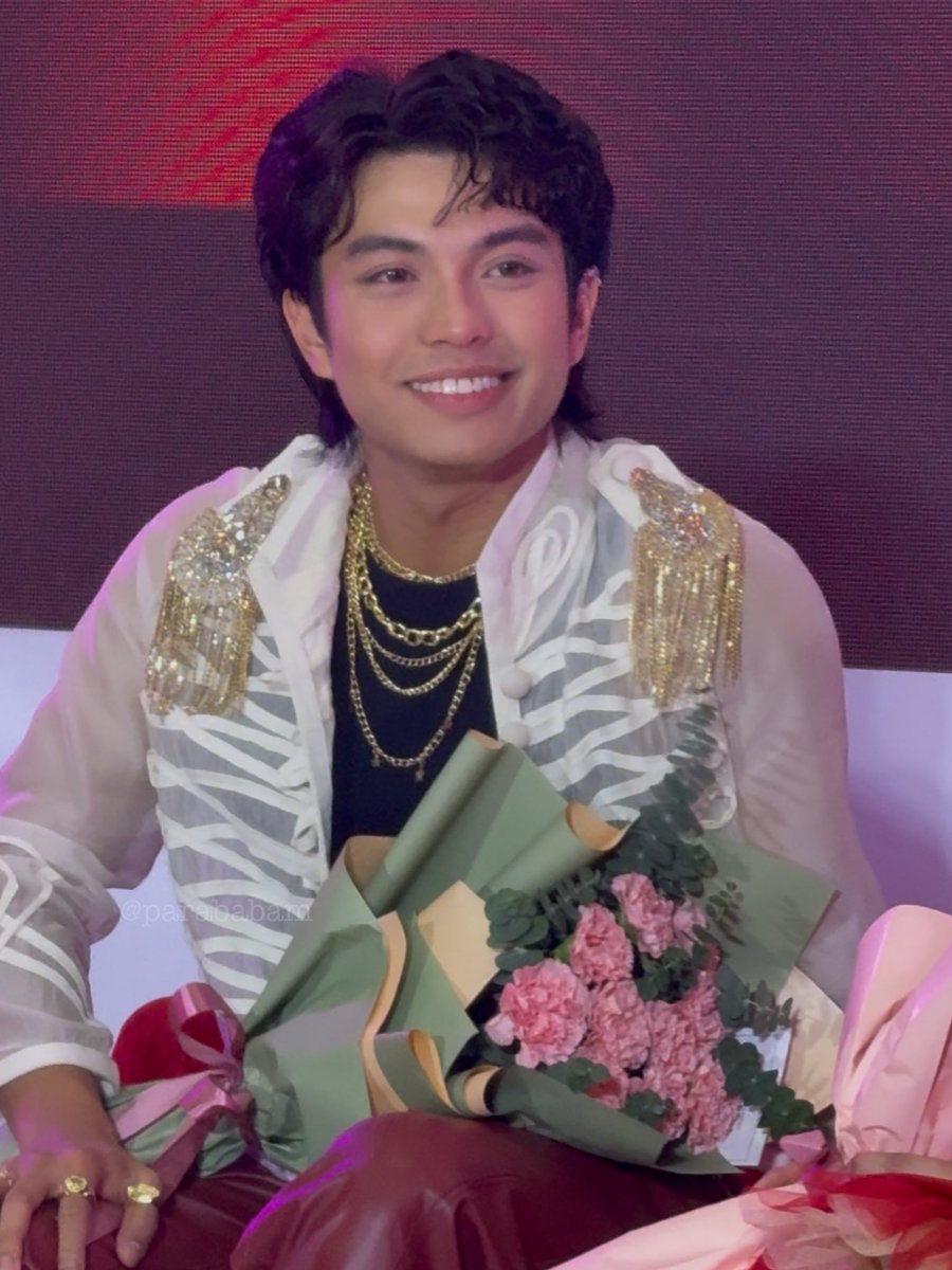 parababam's tweet photo. 💐 @gianbernardino_ https://t.co/DoS5D1tHkm